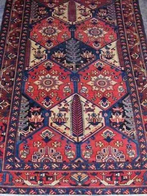 COVOR MANUAL ORIENTAL LANA. ORIGINE BACHTIAR